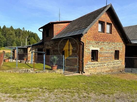 Prodej rodinného domu 6+kk situovaného na polosamotě v obci Mostek, okres Trutnov | Reality.iDNES.cz 