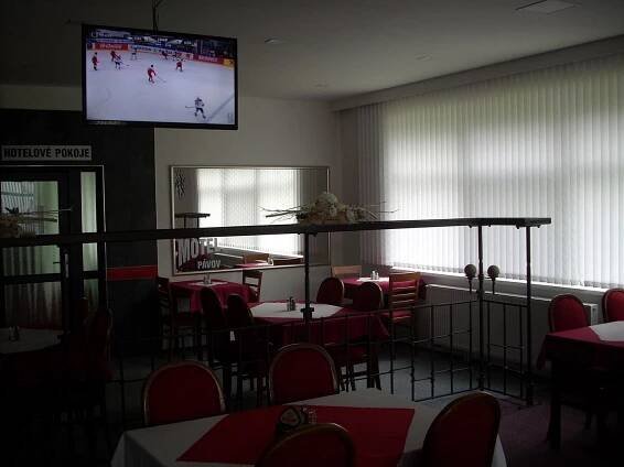 Motel Pavov Bar and Lounge: Pictures & Reviews - Tripadvisor