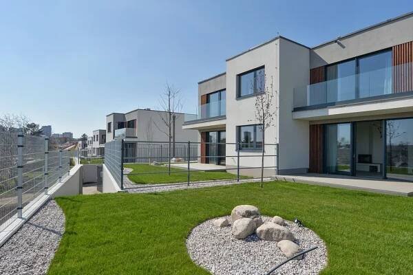 Dubského, Malešice - Praha 10 | Pronájem, Rodinný dům, 5+kk, 143 m²