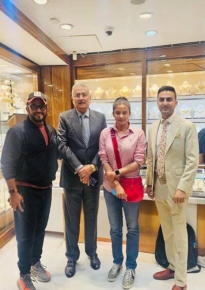 Renowned Actress Priyamani Visits Kanz Jewels for Shopping