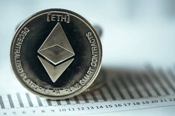 Poplatky v síti Ethereum: Jak funguje gas fee, jak se poplatky platí a kolik stojí?