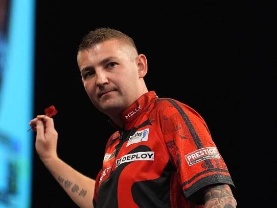 James Wade brings early end to Nathan Aspinall’s title defence