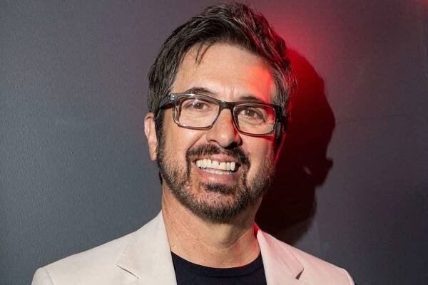 Ray Romano Says His Perfect Day at New Desert Home Includes Golf, Movies and 'No Sex, of Course'