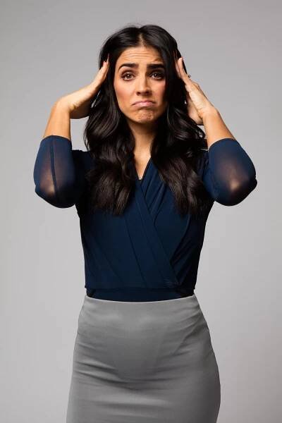 Bárbara de Regil - Loca Por El Trabajo - Promo