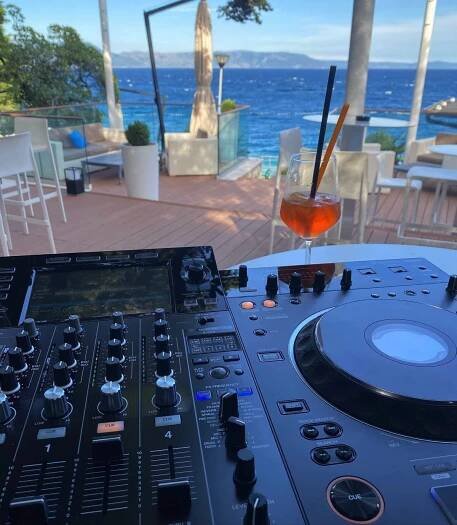 Live Photos and Videos - DJ Weddings