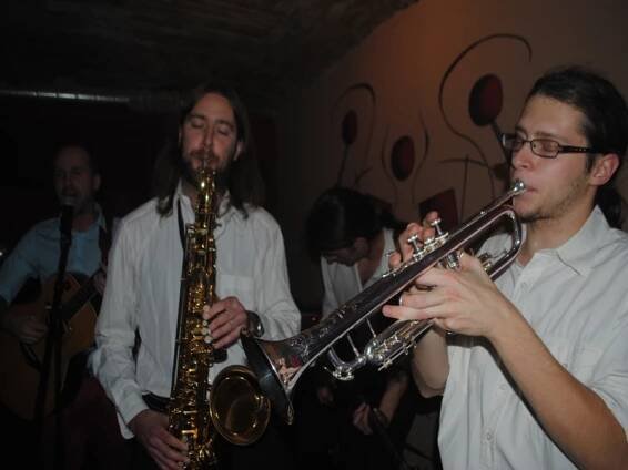 Hudební klub Mlejn v Nymburce otevřel. Zahájily Mixlevpixle a Lipno