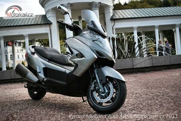 Kymco MyRoad 700i ABS | Motorkáři.cz