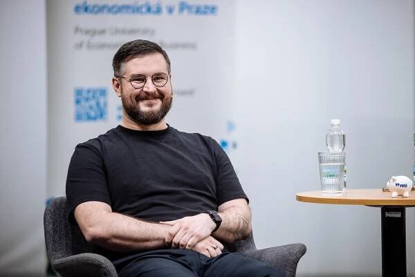 Jde to i bez Číny, říká Průša a zbavuje se asijských součástek