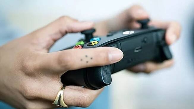 Gamers can get an Xbox wireless controller for 33% off in a major price cut