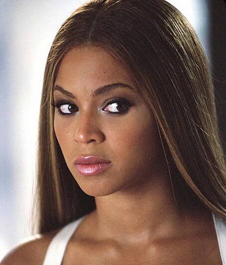 8 Most beautiful Female singers in the United States