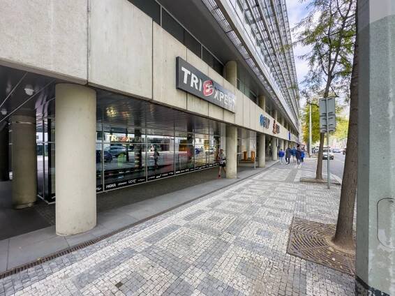 Pronájem obchodních prostor prostor 228 m² v lokalitě Praze 5 - Smíchov, ul. Radlická | PATOMA