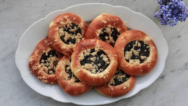Kynuté koláče s mákem a tvarohem