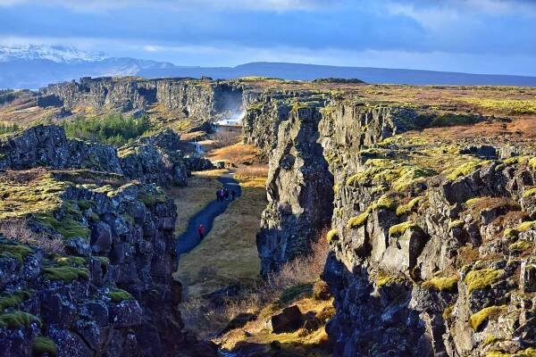cesta k vodopádu oxararfoss na islandu v národním parku thingvellir - þingvellir south central iceland - stock snímky, obrázky a fotky