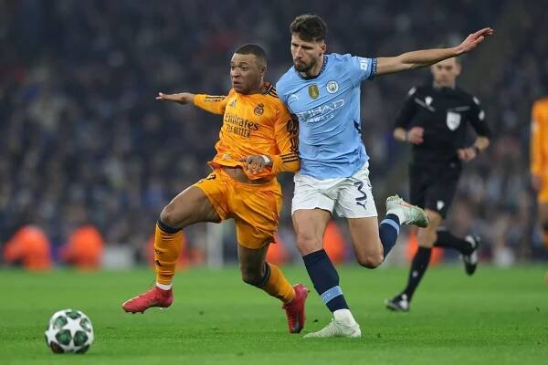 Online: Manchester City - Real Madrid: Liga majstrov LIVE (play-off) | SPORTNET