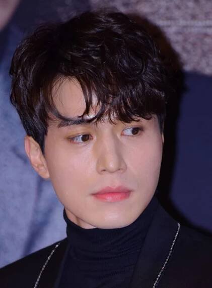 Lee Dong Wook