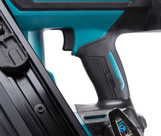 MAKITA DBN900ZK aku hřebíkovačka 18V LXT, 50-90mm, bez baterie