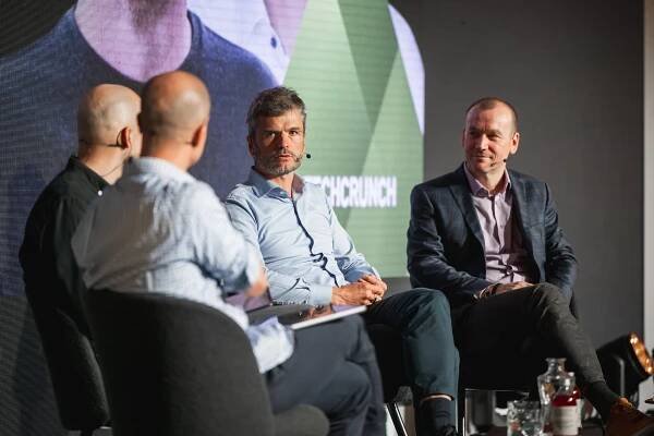 Fotka: Ondřej Fryc (Reflex Capital) a Dušan Šenkypl (Pale Fire Capital, Groupon) na konferenci Money Maker 2024 | CzechCrunch