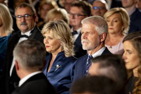 FOTO: Státní vyznamenání mají své majitele. Jak slavnostní večer vypadal?