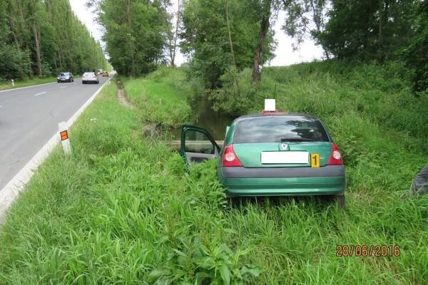Hasiči z Domažlic poblíž Koutu na Šumavě zlikvidovali následky… | POŽÁRY.cz - ohnisko žhavých zpráv | hasiči aktuálně