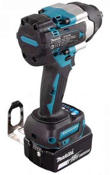MAKITA DTW700RTJ Aku rázový utahovák 1/2" Li-ion LXT (2x18V/5,0Ah) Makpac 2