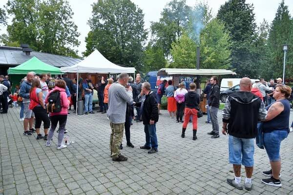 Dobré pivo i dobrá muzika. V Týně nad Vltavou bylo veselo