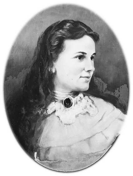 Founders Focus: Evelyn Webb | Delta Gamma