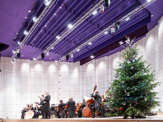 Vánoční koncert s Filharmonií B. Martinů ve Zlíně 21. 12. 2023 - foto: FBM, Dominik Bachůrek - Czech Academic Choir