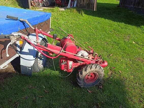 Dobrý den, koupím sekačku MF70 na náhradní díly, popřípadě i funkční za rozumnou cenu. Možno i příslušenství, rotavator, redukční kola atd. Děkuji za nabídky. - InzerceTrinec.cz