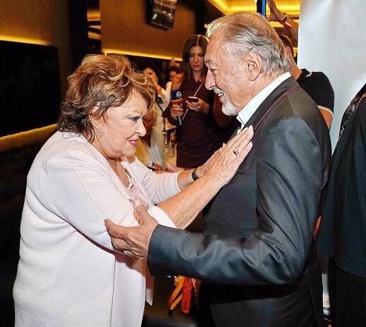 FOTO: Jiřina Bohdalová a Karel Gott – stránka 902
