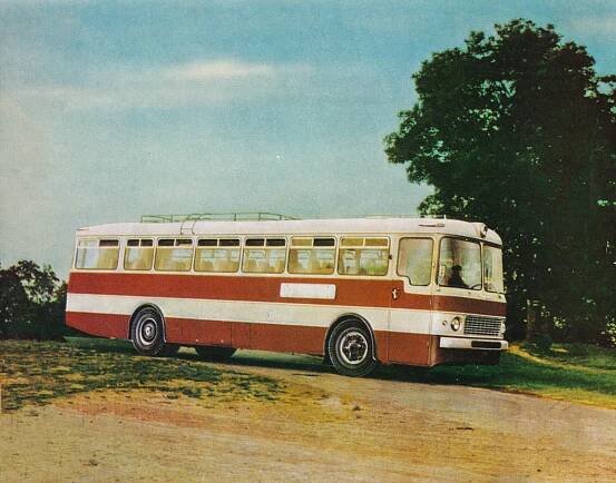 Maďarské autobusy Ikarus: Vyvážely se do 50 zemí světa, včetně Československa a hlavně SSSR. Co se s nimi stalo po pádu železné opony a jak si stojí dnes