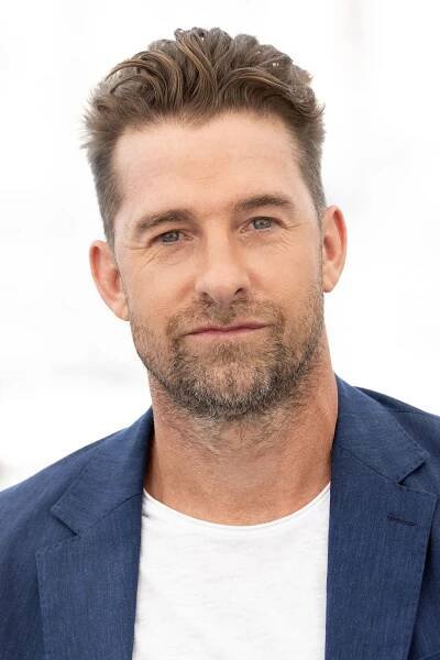 Headshot Of Scott Speedman