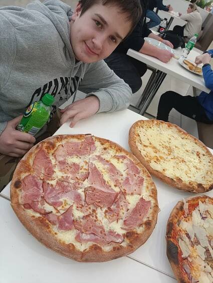 Saporito PIZZA (Rychlé občerstvení) • Mapy.com