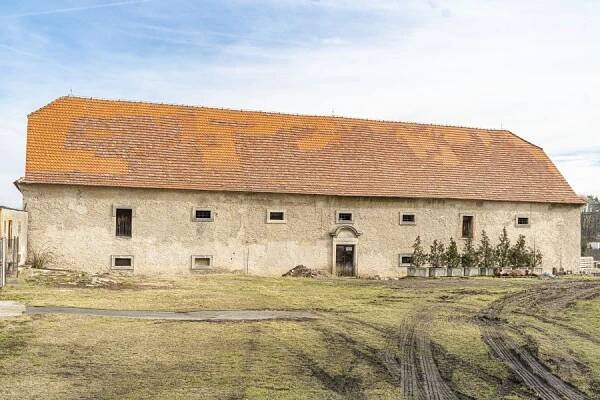 Chotouchov – panská sýpka – Kolínsko – Cesty a památky