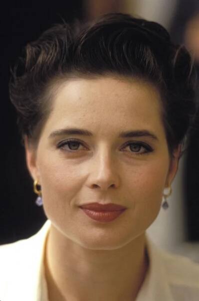Pin by Lisa Lovell on Short hair cuts for women in 2025 | Isabella rossellini, Italian actress, Short hair styles