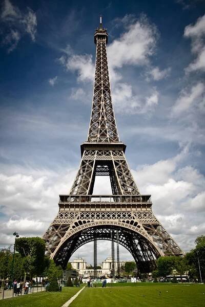 la_tour_eiffel2013-fileminimizer