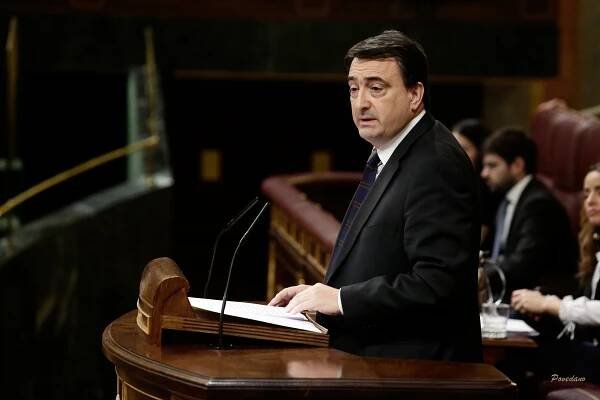 Archivo fotográfico de la Sesión de Investidura del candidato a Presidente del Gobierno, don Pedro Sánchez Pérez-Castejón