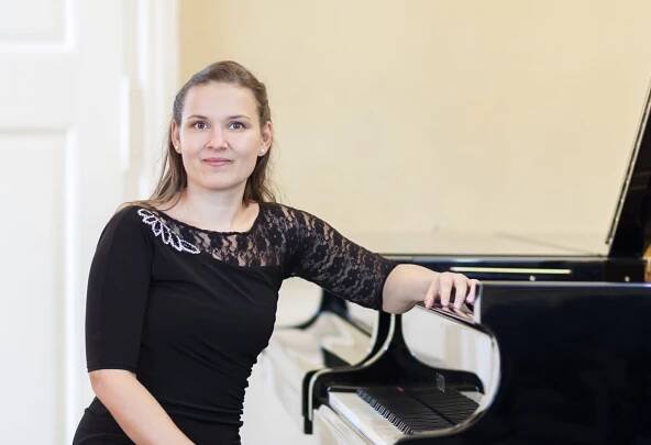 Eva Lorenc – Procházka světem klavíru | Katalog plážovníků