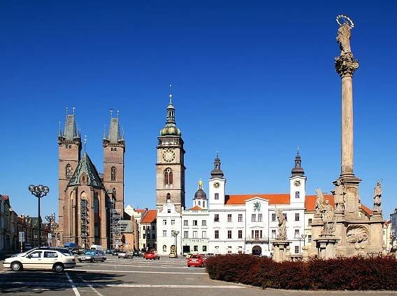 Sítě proti sebevrahům hradecká věž stále nemá. Proti jsou památkáři - Minutové zprávy 