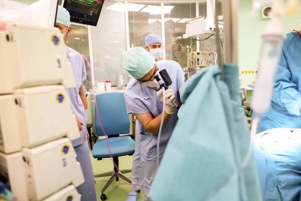 Pacienti po transplantaci plic se díky nové metodě zotaví rychleji a lépe