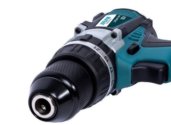 XTline Aku vrtačka s příklepem bezuhlíková 18V XT102800