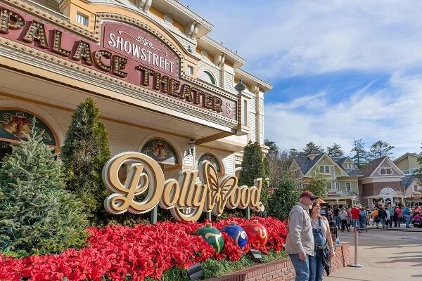 This Unbelievably Simple Hack Makes a Trip to Dollywood SO Much Easier
