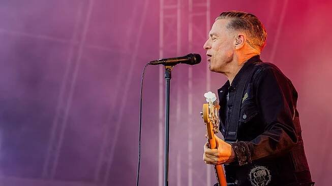 Bryan Adams na koncertě v Hradci Králové.