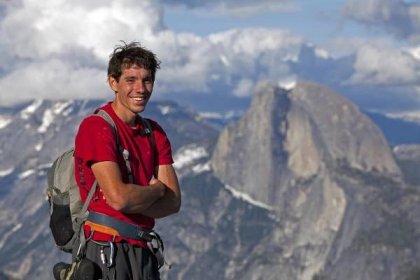  Alex Honnold is the first person to free solo climb El Capitan