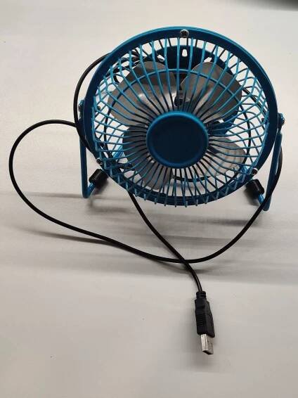 USB větrák na stůl