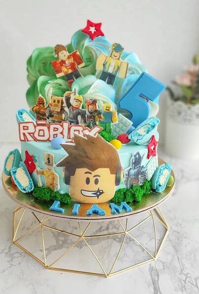 Narozeninový dort pro kluka Roblox 25