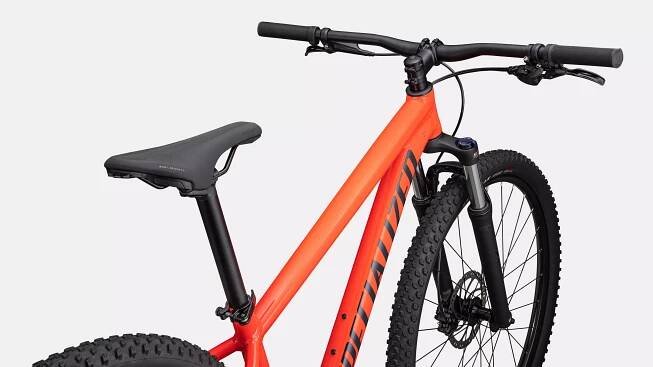 Specialized Rockhopper Comp 27,5 gloss fiery red/dark navy - M | Jízdní kola |Specialized Brno 