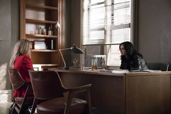 Jessica Jones - AKA Kotleta - Z filmu - Rachael Taylor, Krysten Ritter