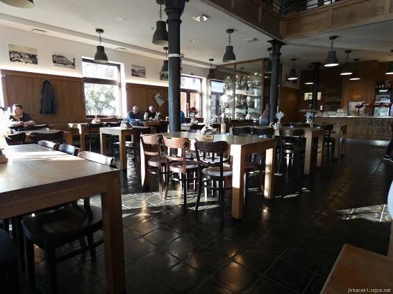Valašské Meziříčí - Krásenský pivovar - industriální styl restaurace