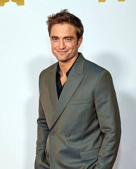 Everything to Know About Robert Pattinson and Zoe Kravitz's ‘The Batman