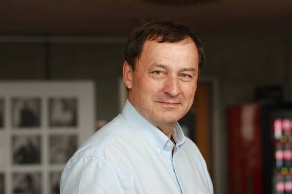 Ekonomiku teď táhne spotřeba domácností. Česko relativně prosperuje, hodnotí rektor VŠE Dvořák